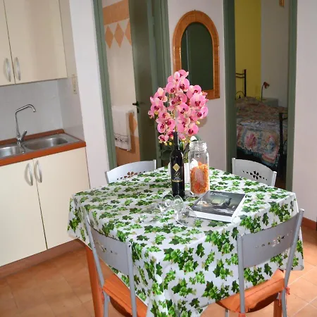 With Balcony And Air Conditioning In Torre Dello Ferienhaus Torre dell'Orso